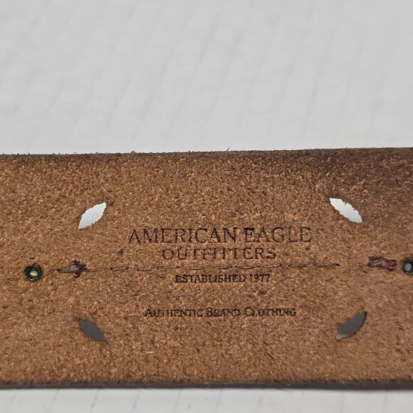 AMERICAN EAGLE OUTFITTERS BROWN LEATHER BELT LASER CUT FLOWERS PINK STITCHING M - Picture 6 of 8